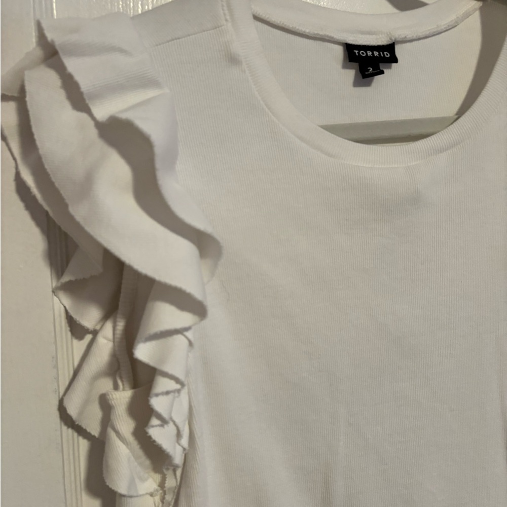 Torrid Ivory Ruffle Sleeve Tee - Picture 2 of 3
